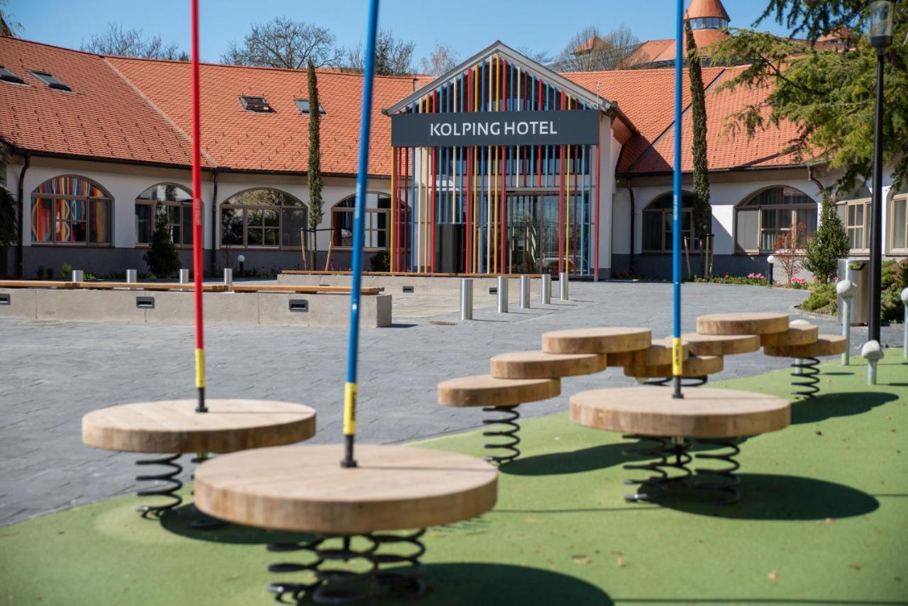 Kolping Family Resort Hévíz Екстериор снимка