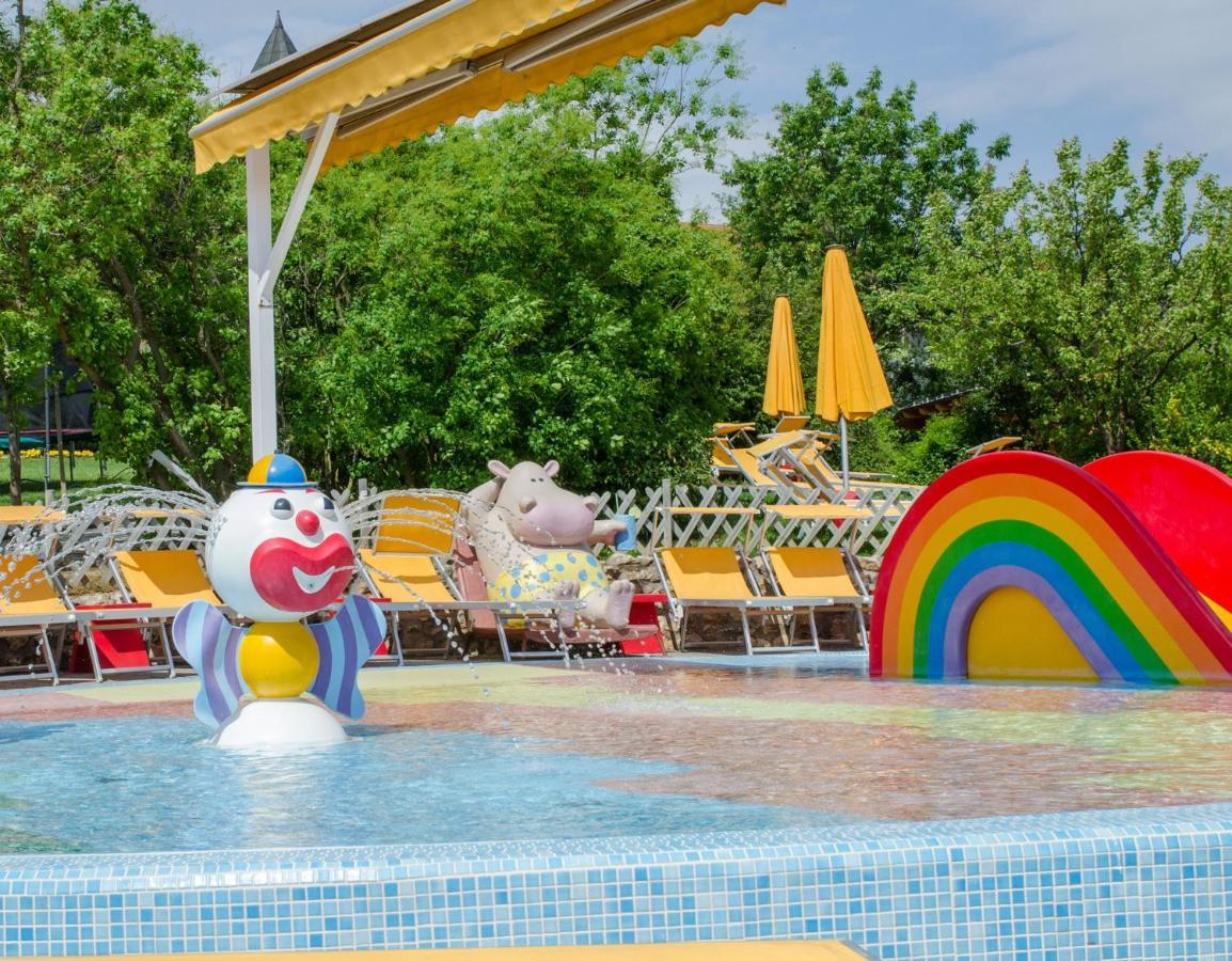 Kolping Family Resort Hévíz Екстериор снимка