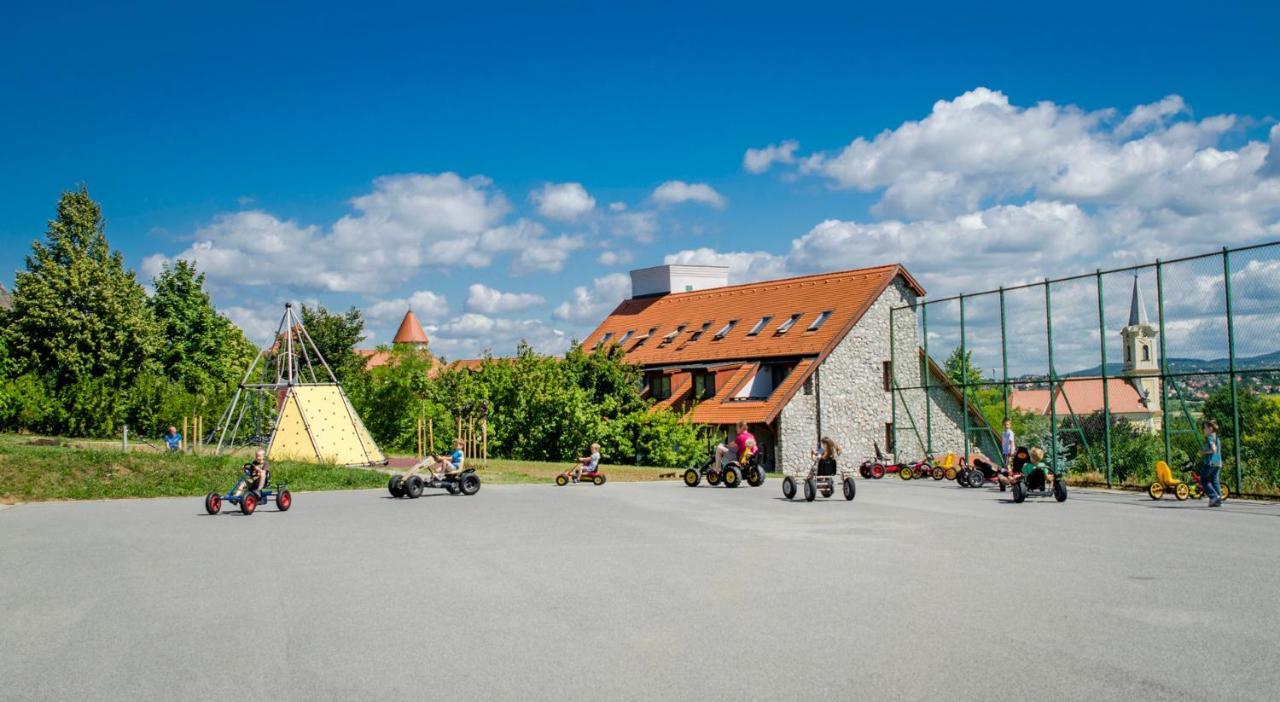 Kolping Family Resort Hévíz Екстериор снимка
