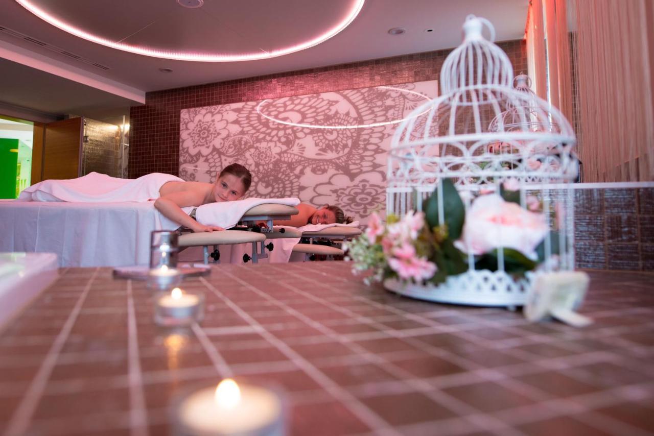 Kolping Family Resort Hévíz Екстериор снимка